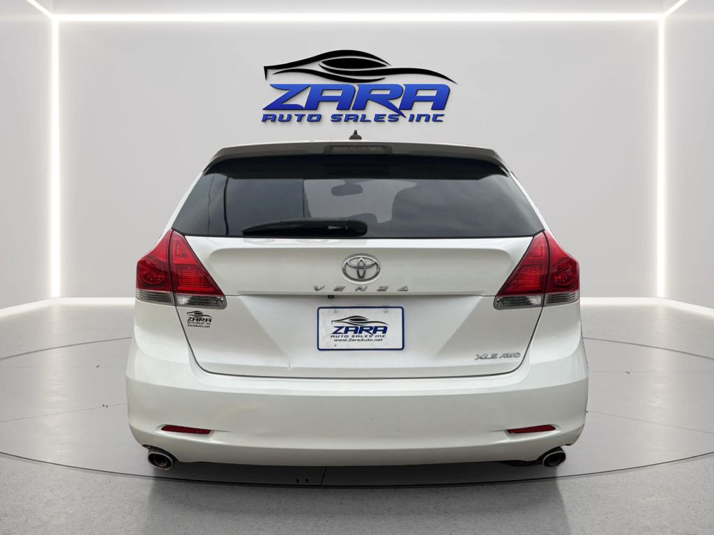 Photo 5 of this TOYOTA VENZA