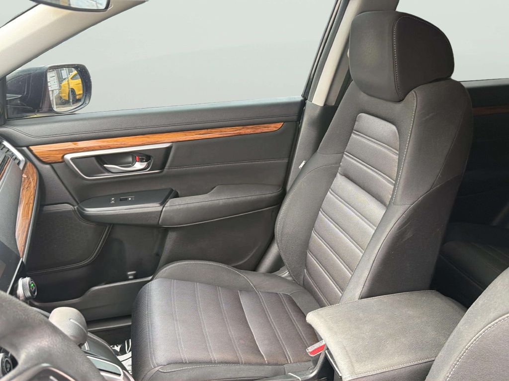 Photo 13 of this HONDA CR-V