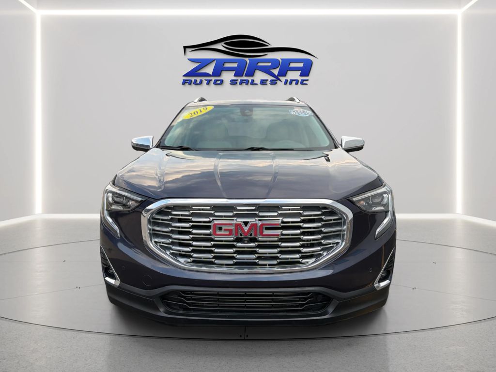 Photo 2 of this GMC TERRAIN