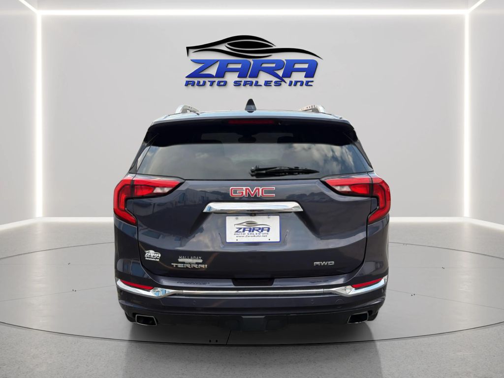 Photo 6 of this GMC TERRAIN