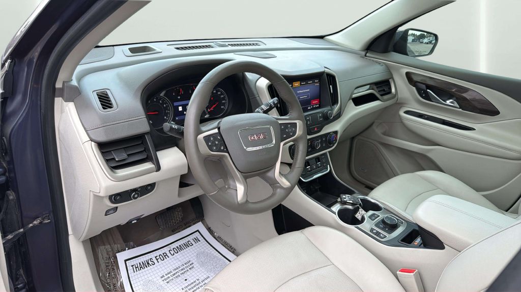 Photo 17 of this GMC TERRAIN