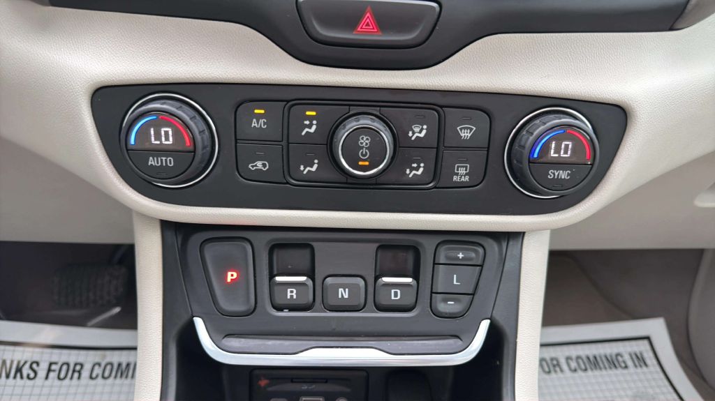 Photo 28 of this GMC TERRAIN