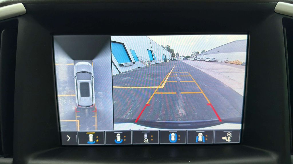 Photo 31 of this GMC TERRAIN