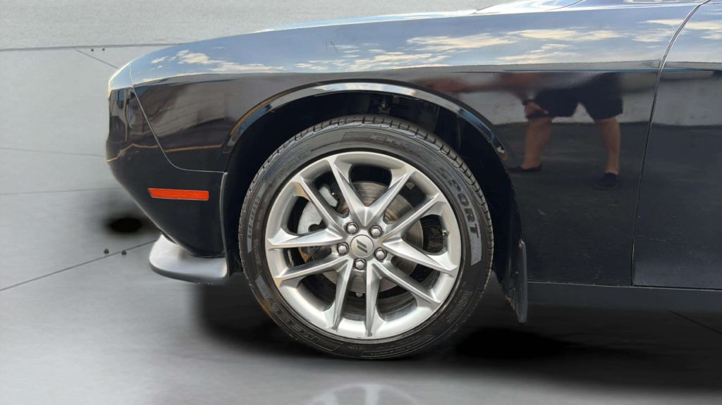 Photo 32 of this DODGE CHALLENGER