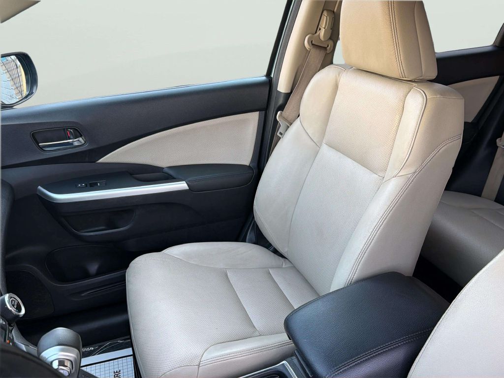 Photo 12 of this HONDA CR-V