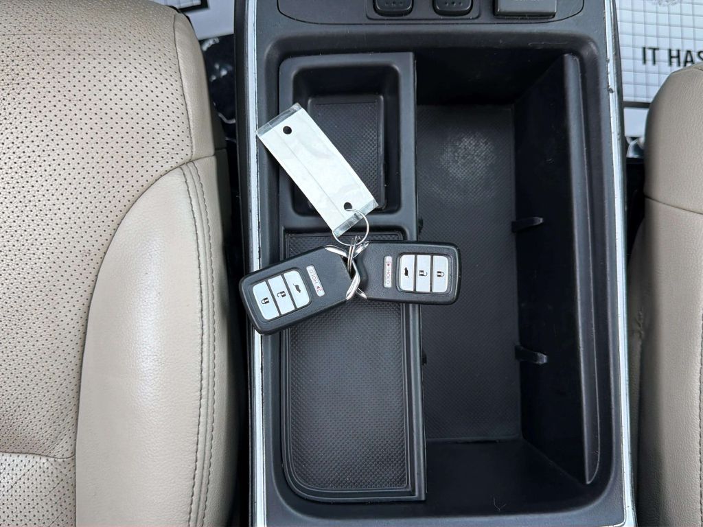 Photo 19 of this HONDA CR-V