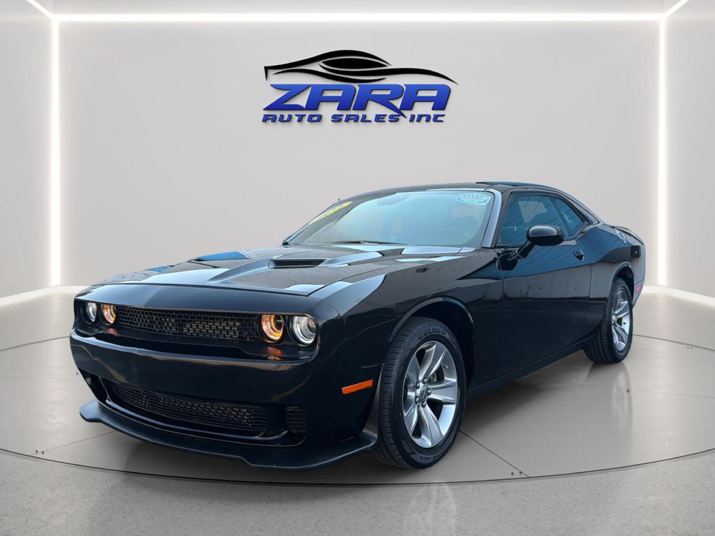 Photo 3 of this DODGE CHALLENGER