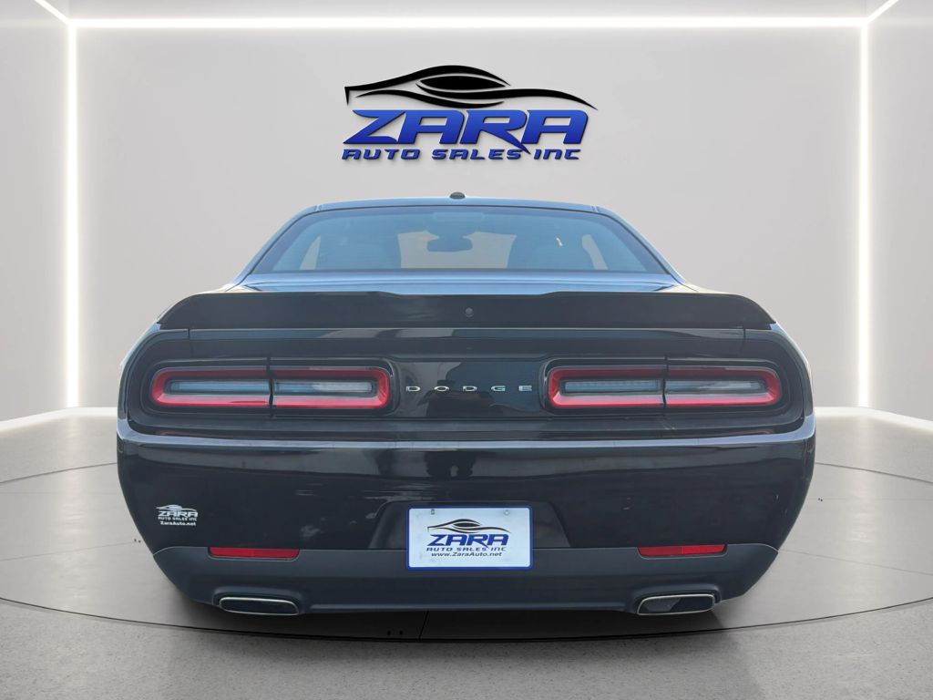 Photo 6 of this DODGE CHALLENGER