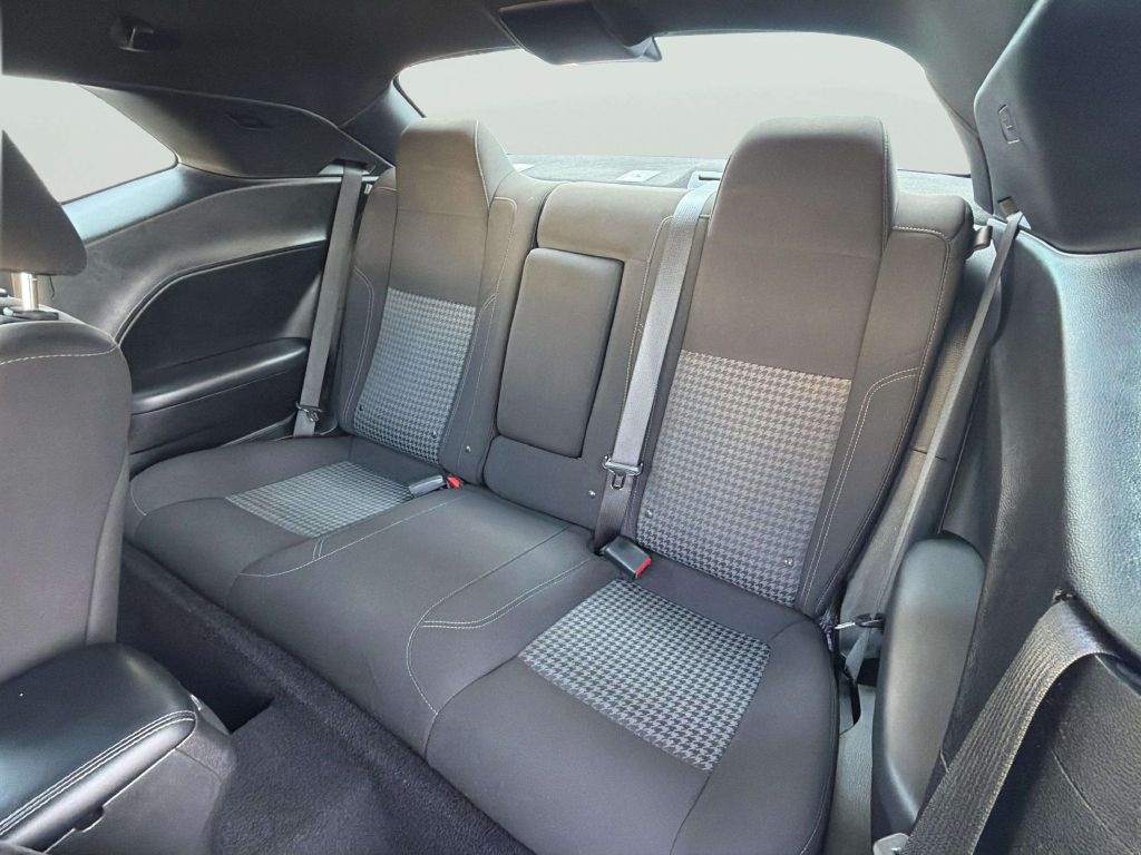 Photo 13 of this DODGE CHALLENGER