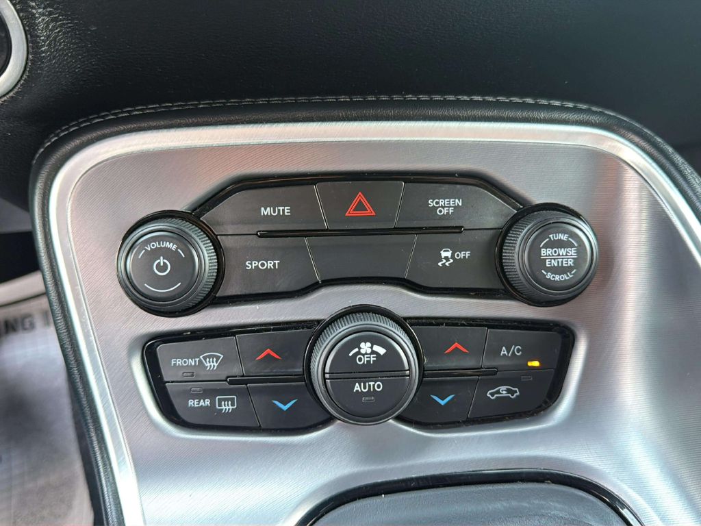 Photo 19 of this DODGE CHALLENGER