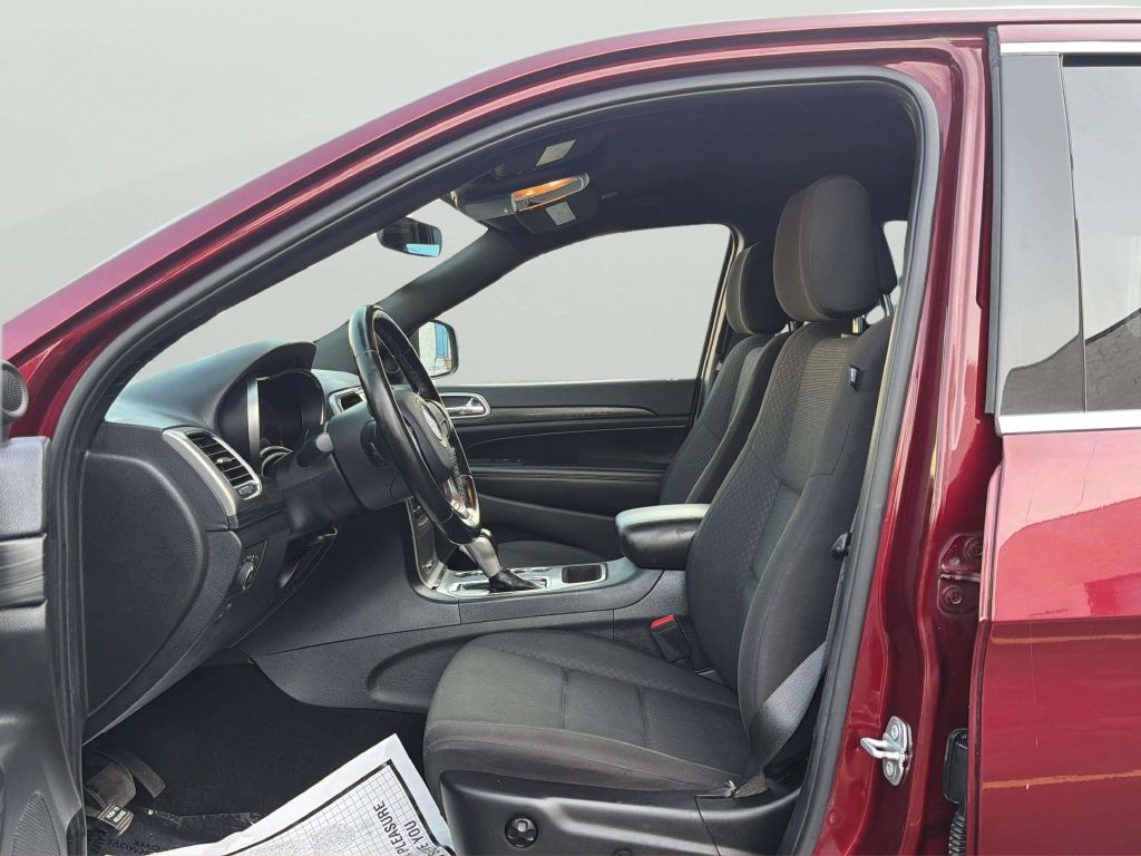 Photo 10 of this JEEP GRAND CHEROKEE