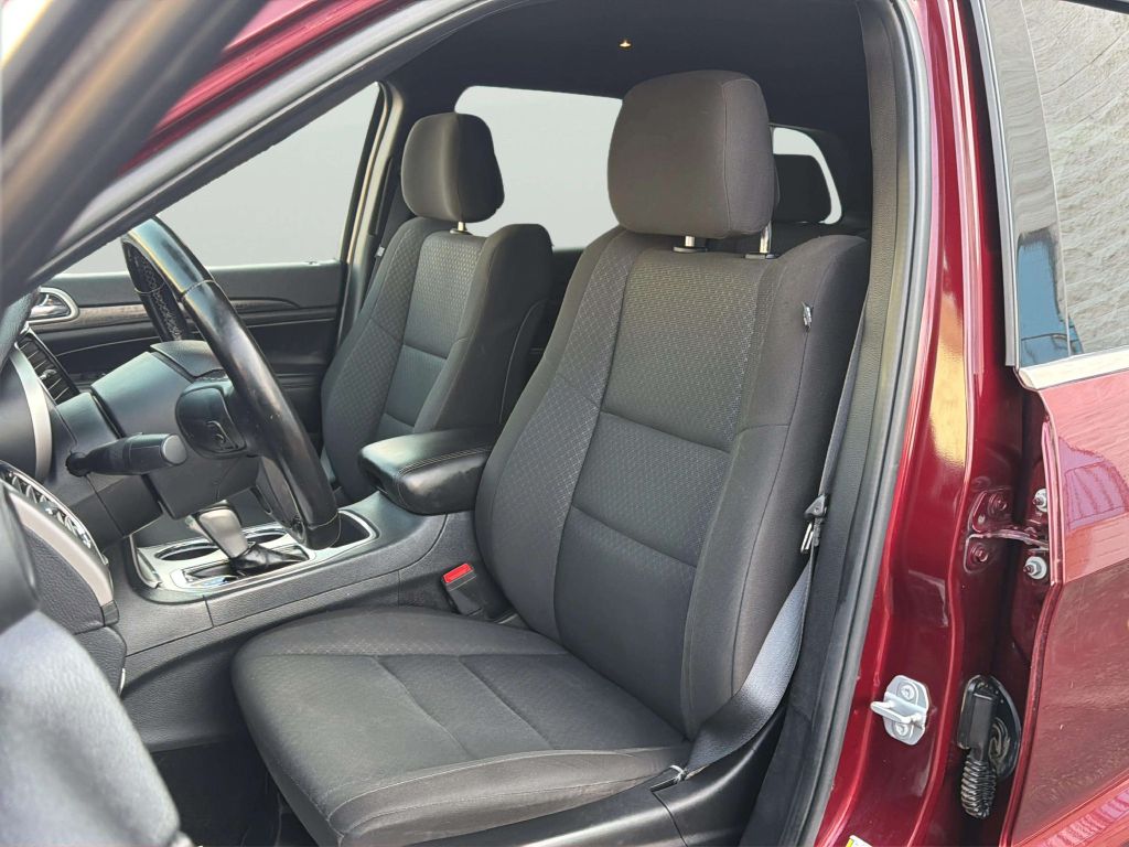 Photo 11 of this JEEP GRAND CHEROKEE
