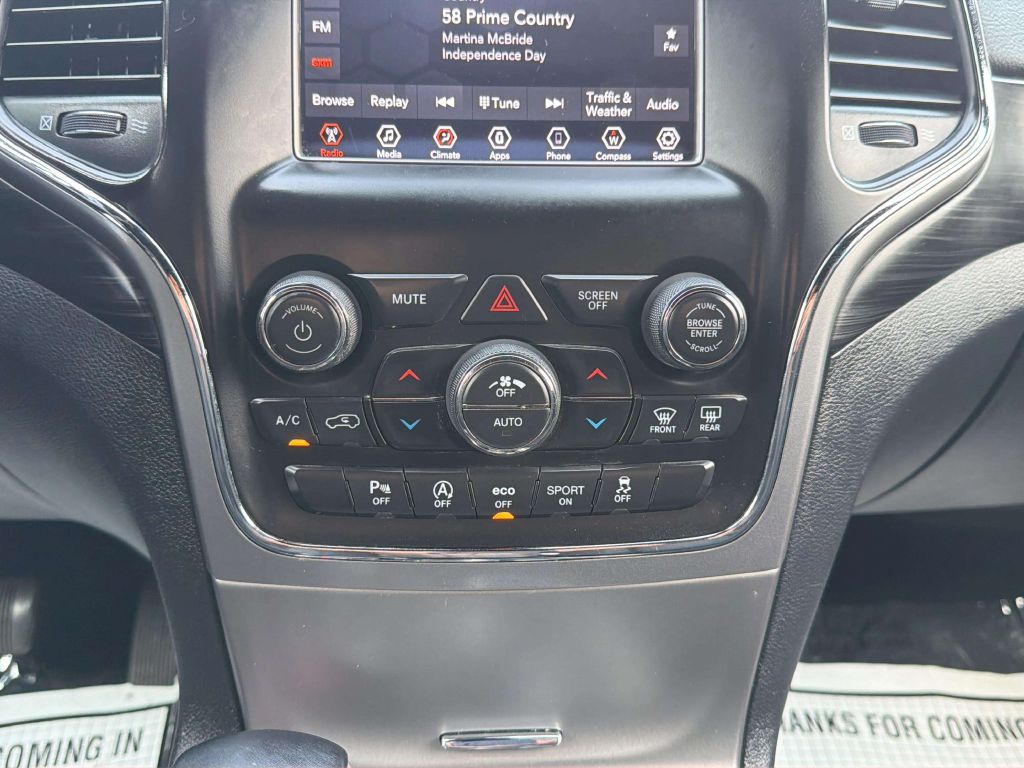 Photo 17 of this JEEP GRAND CHEROKEE