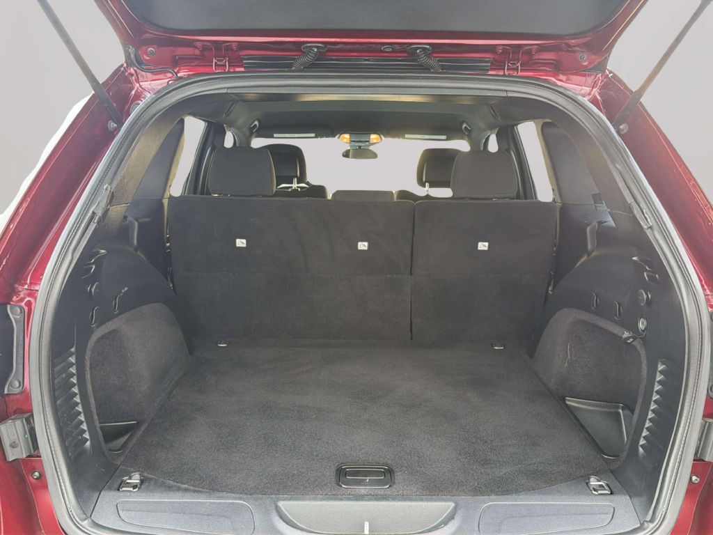 Photo 23 of this JEEP GRAND CHEROKEE