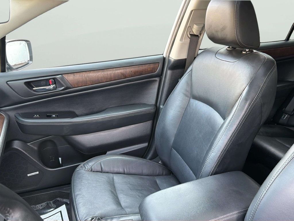 Photo 14 of this SUBARU OUTBACK