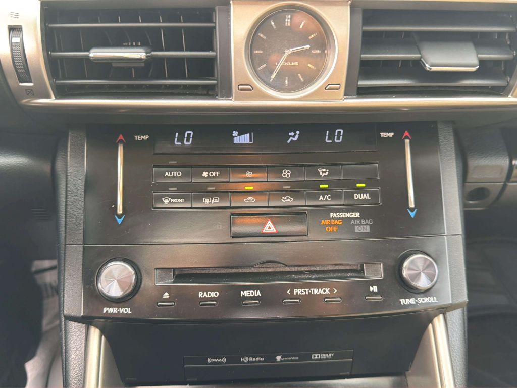 Photo 24 of this LEXUS IS 250