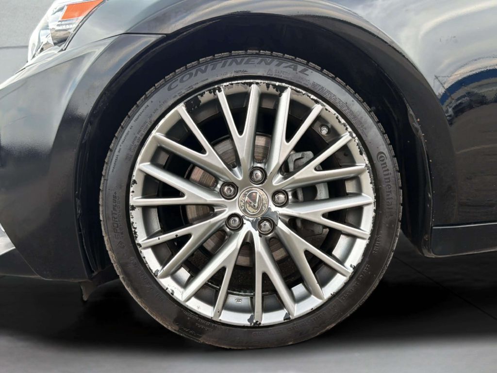 Photo 28 of this LEXUS IS 250