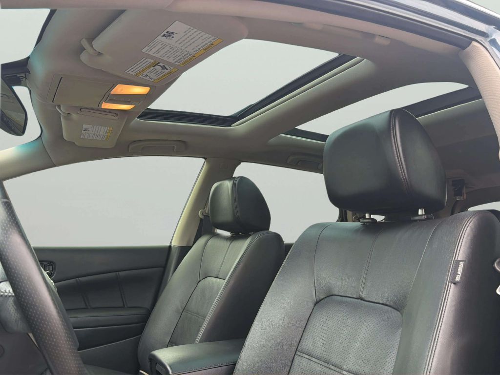 Photo 16 of this NISSAN MURANO