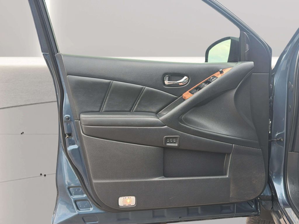 Photo 17 of this NISSAN MURANO
