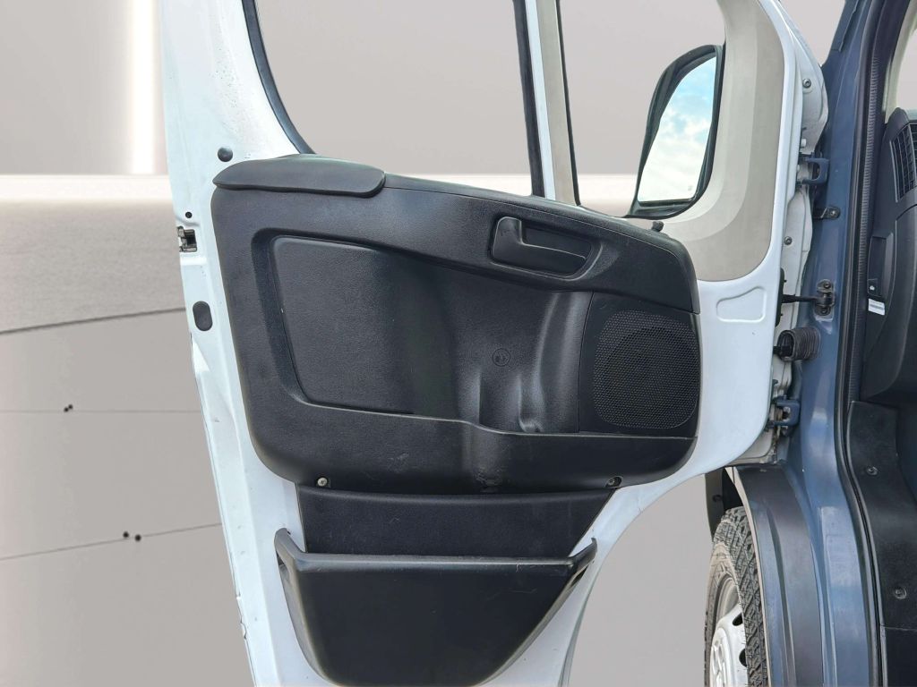 Photo 14 of this RAM PROMASTER