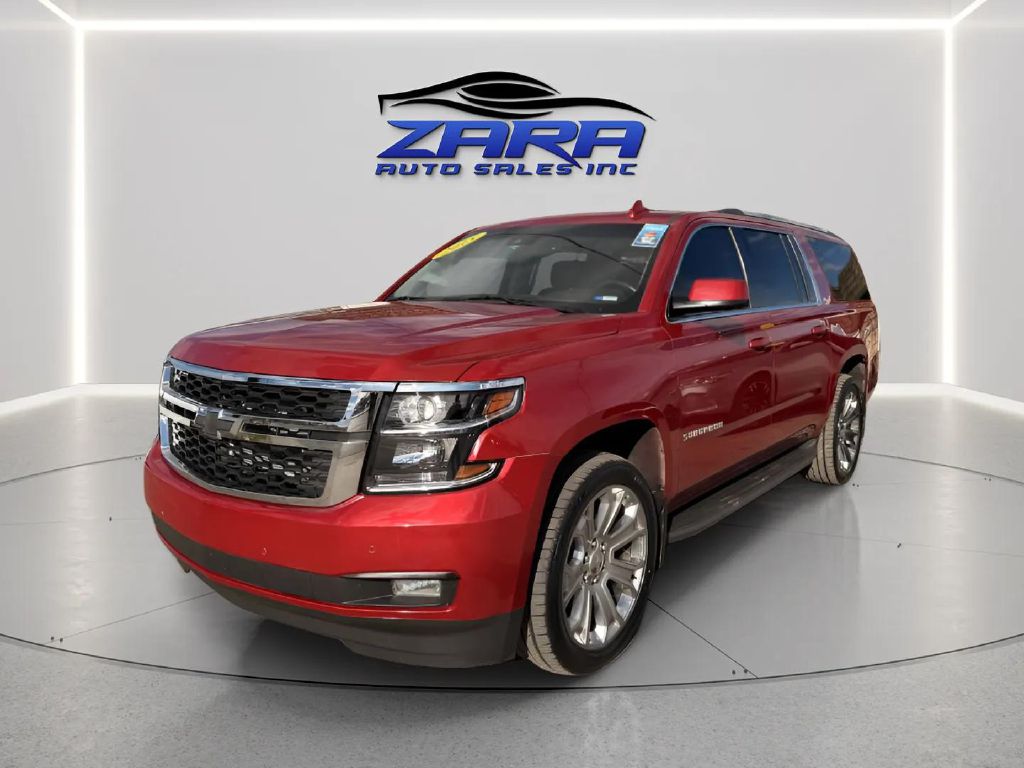 Photo 2 of this CHEVROLET SUBURBAN