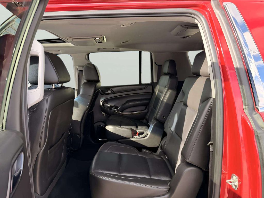 Photo 16 of this CHEVROLET SUBURBAN