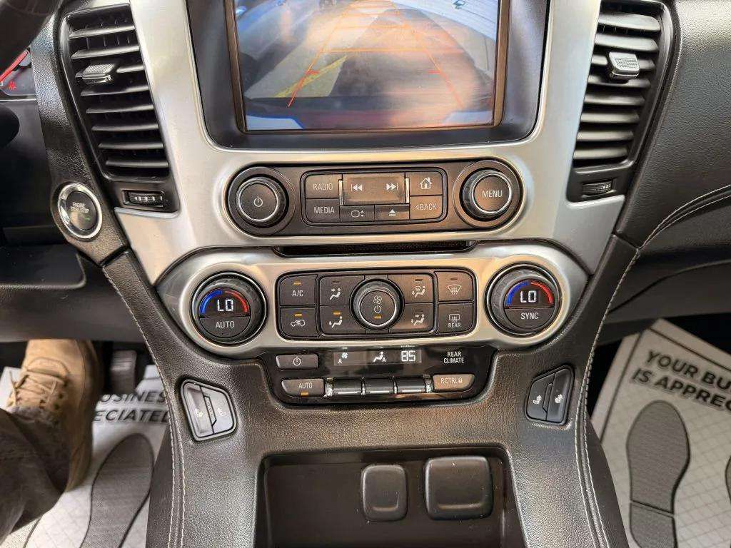 Photo 28 of this CHEVROLET SUBURBAN