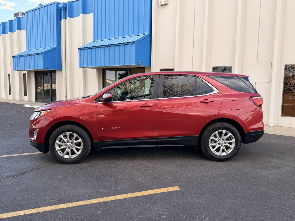 Photo 4 of this CHEVROLET EQUINOX