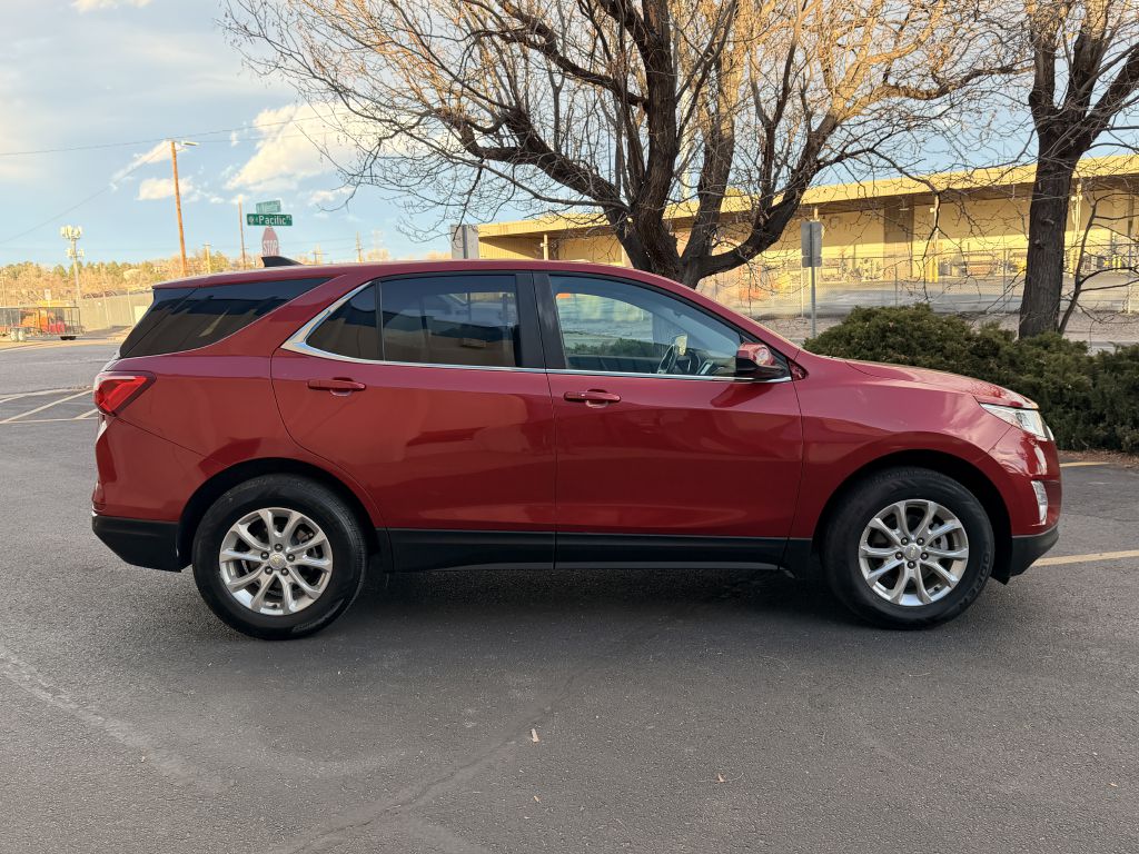 Photo 8 of this CHEVROLET EQUINOX