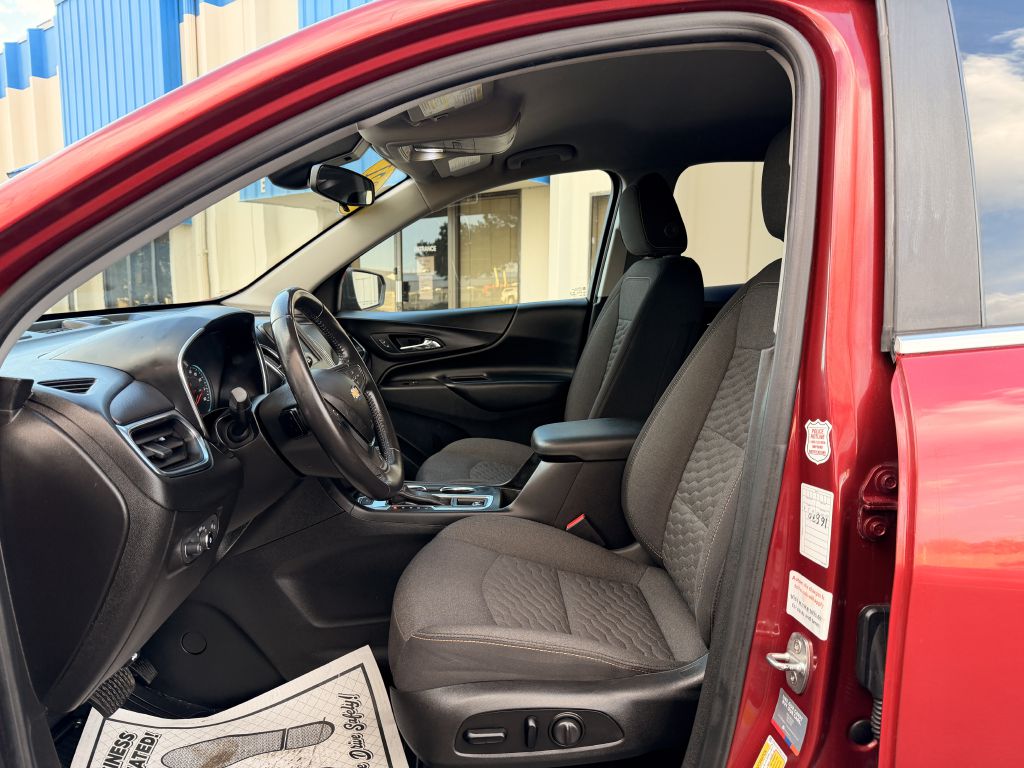Photo 12 of this CHEVROLET EQUINOX