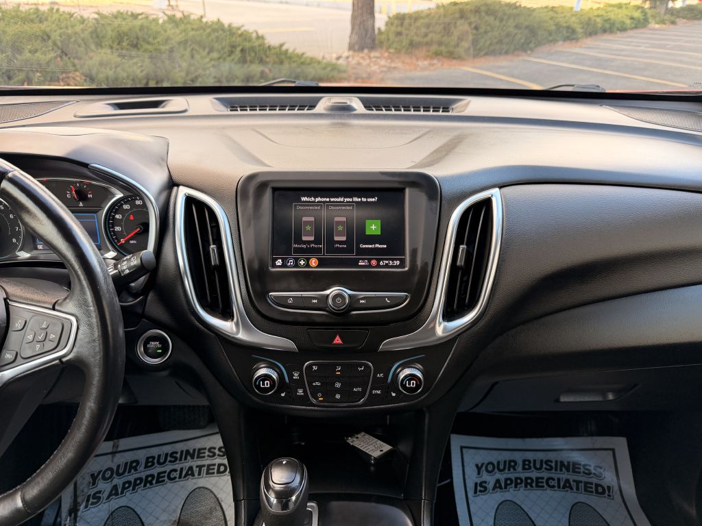 Photo 18 of this CHEVROLET EQUINOX