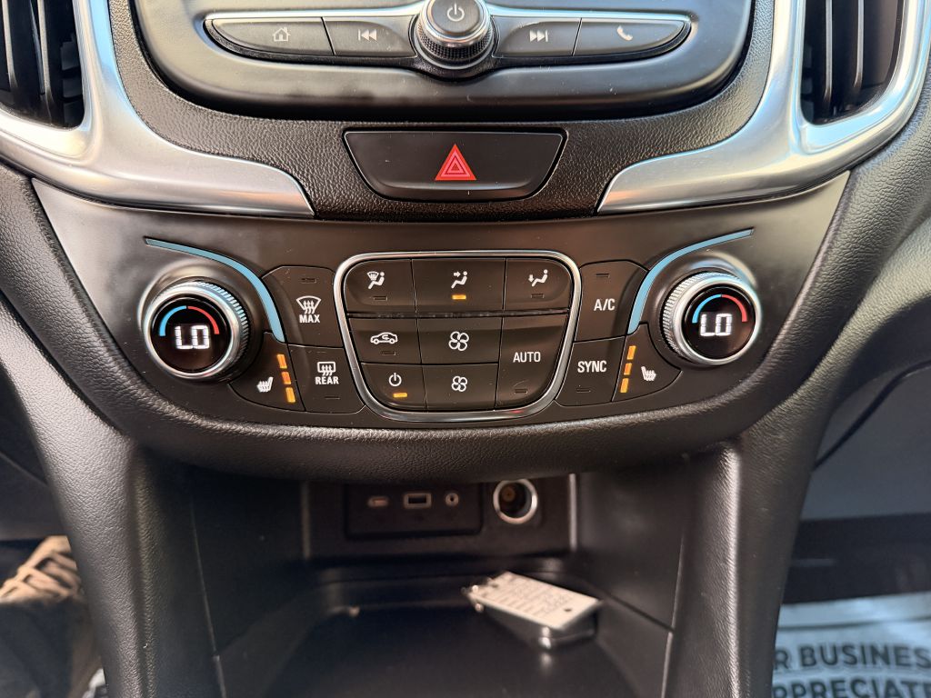 Photo 24 of this CHEVROLET EQUINOX