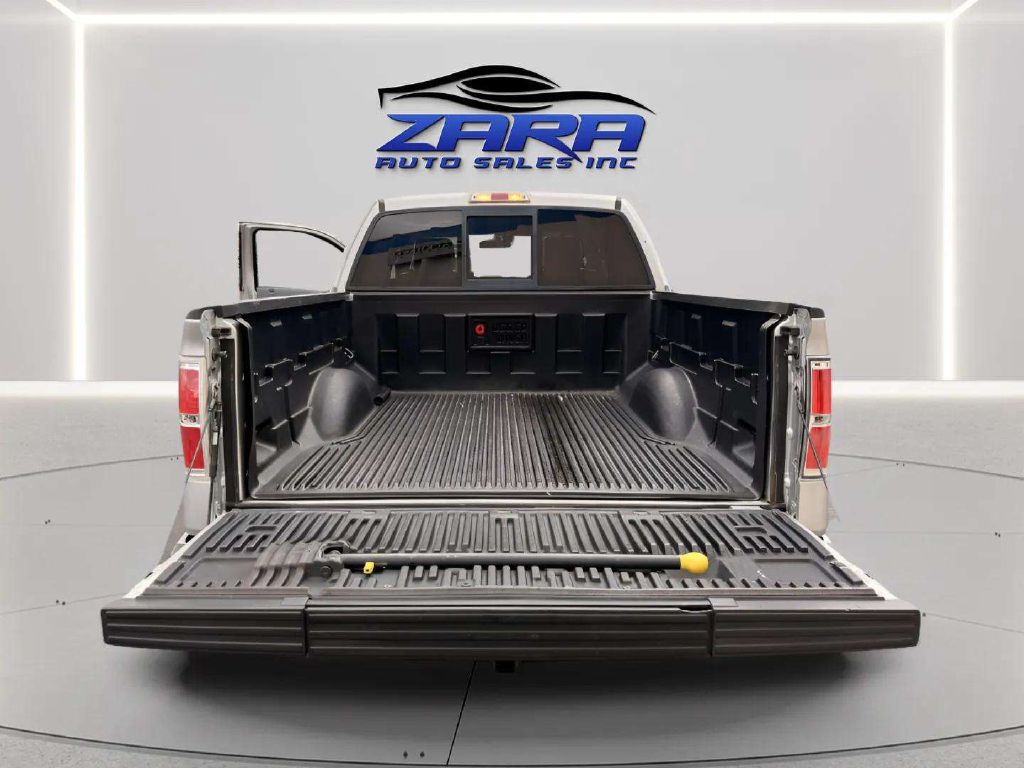 Photo 27 of this FORD F-150