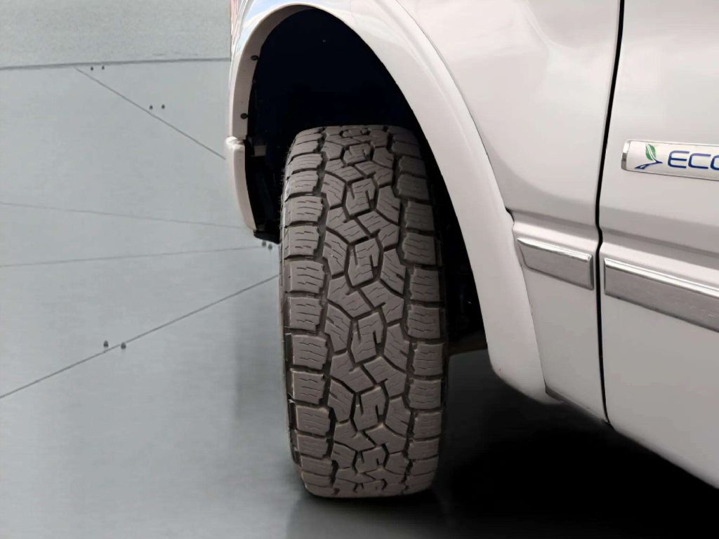 Photo 29 of this FORD F-150