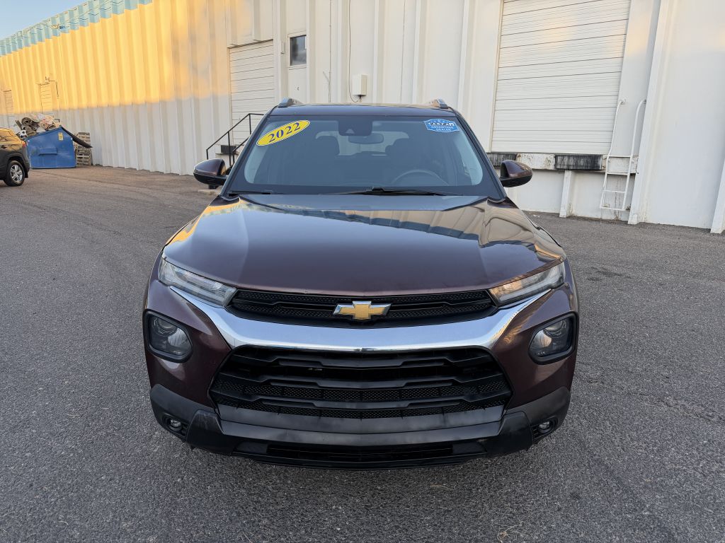 Photo 2 of this CHEVROLET TRAILBLAZER