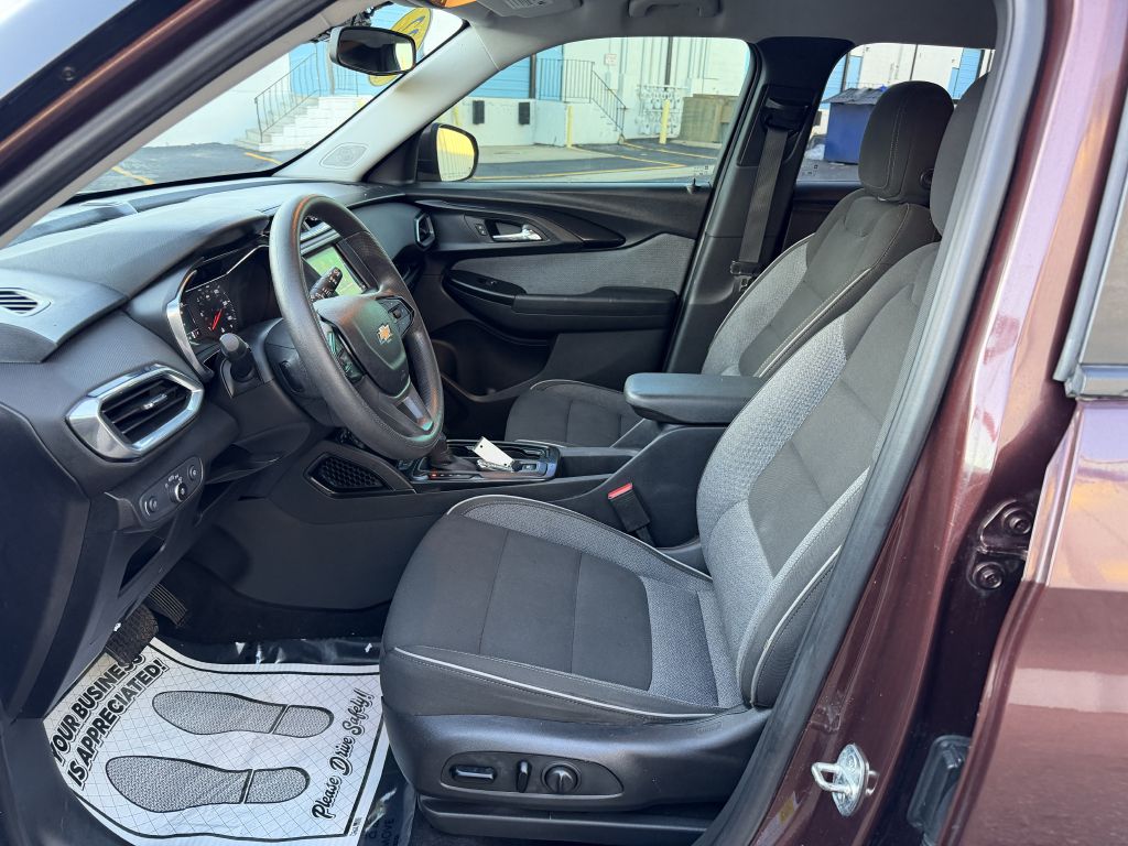 Photo 11 of this CHEVROLET TRAILBLAZER