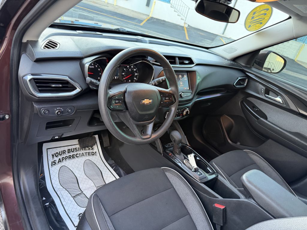 Photo 14 of this CHEVROLET TRAILBLAZER