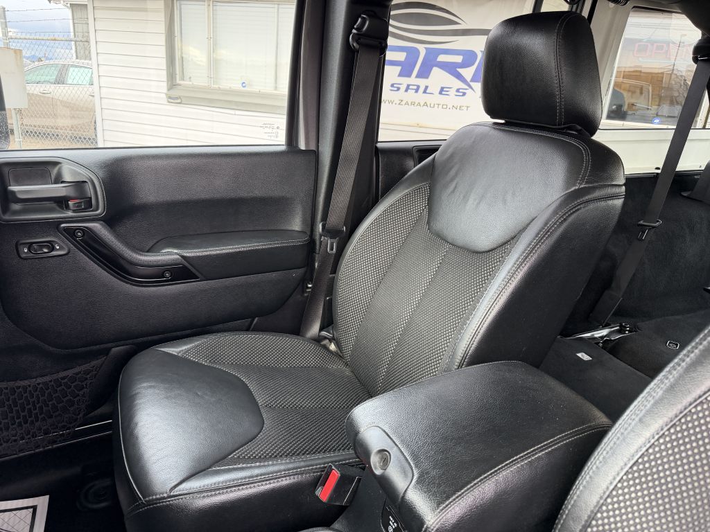 Photo 14 of this JEEP WRANGLER UNLIMI