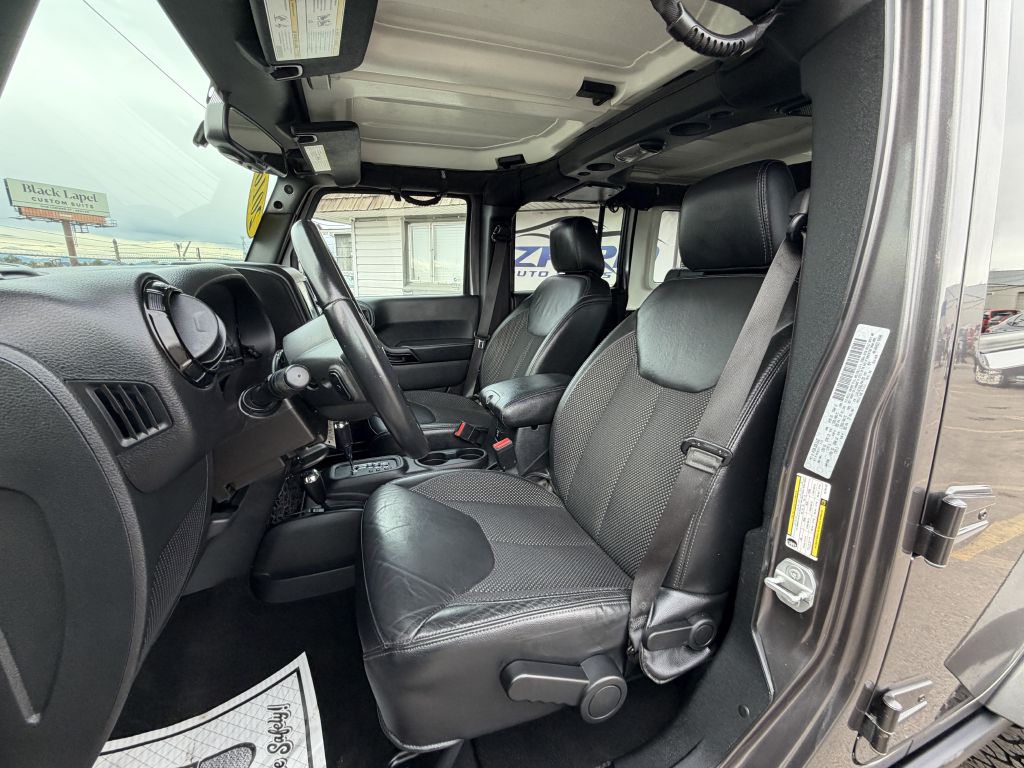 Photo 28 of this JEEP WRANGLER UNLIMI