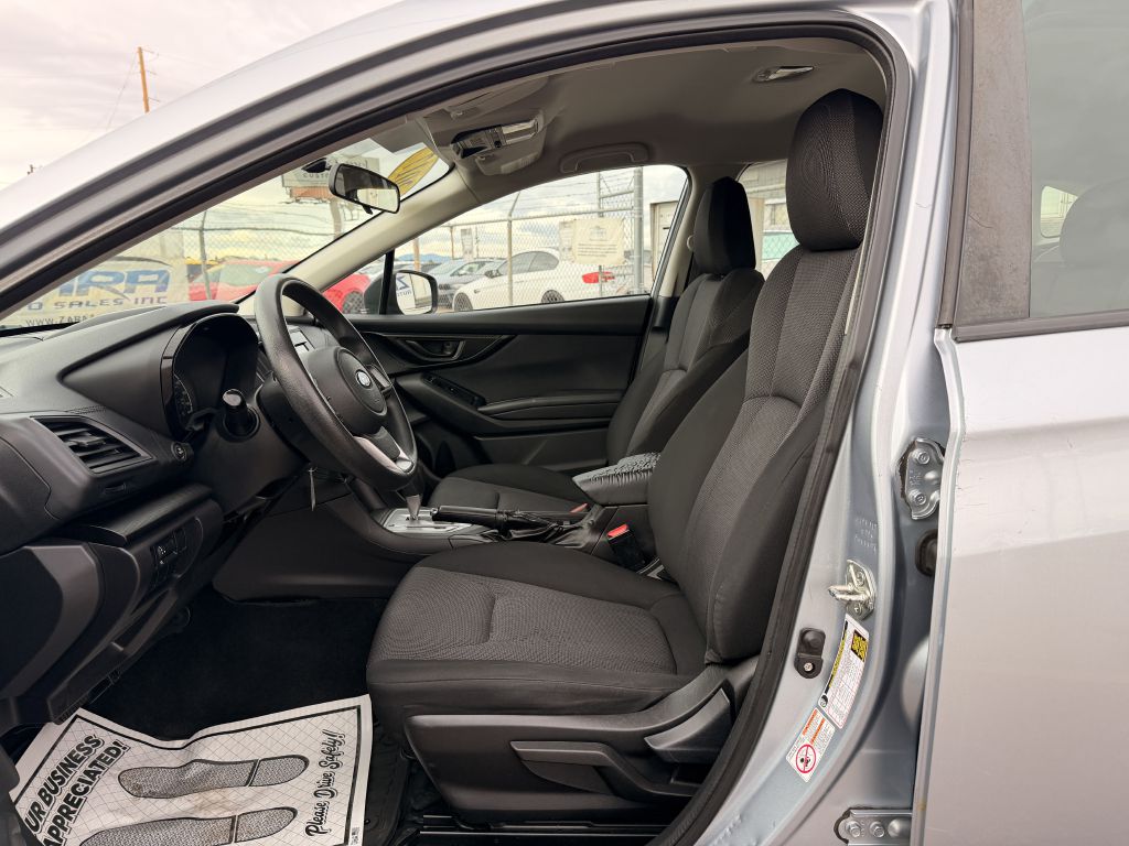 Photo 12 of this SUBARU IMPREZA