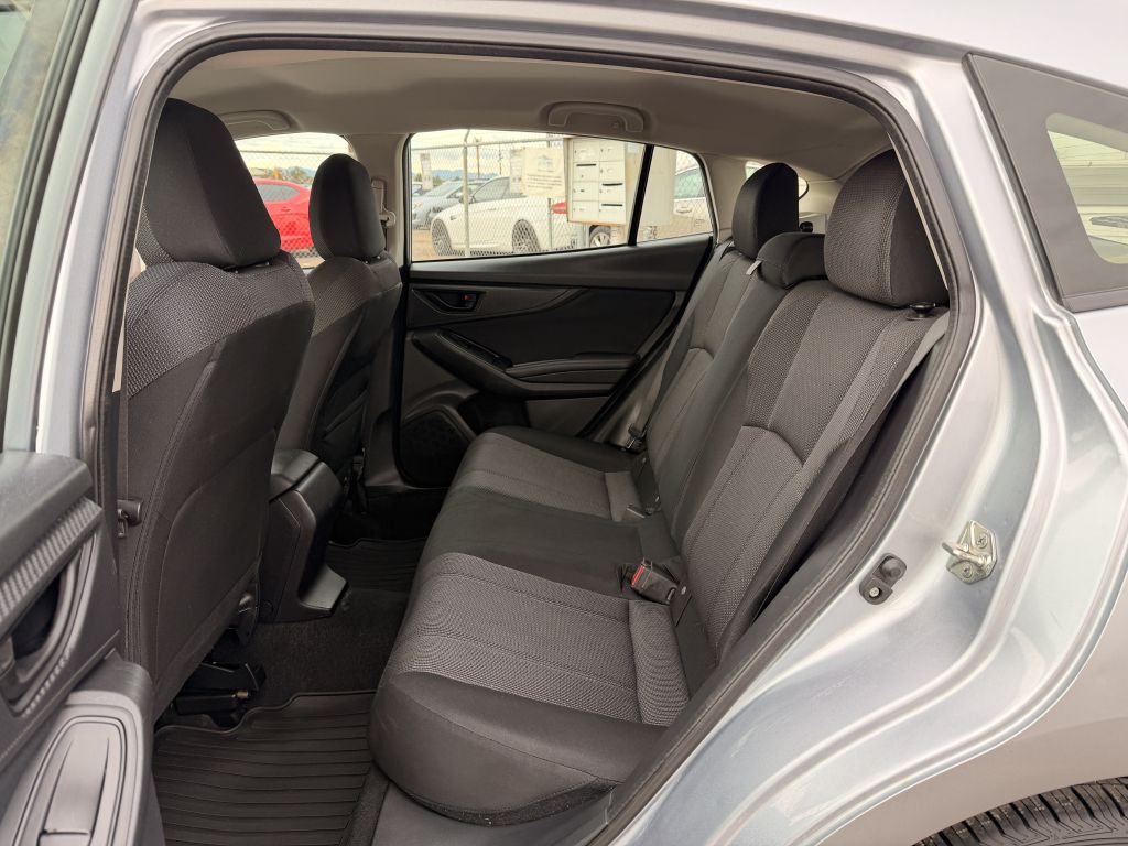 Photo 16 of this SUBARU IMPREZA