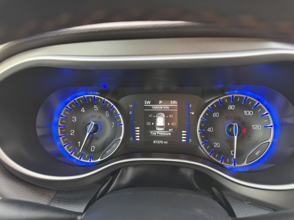 Photo 28 of this CHRYSLER PACIFICA