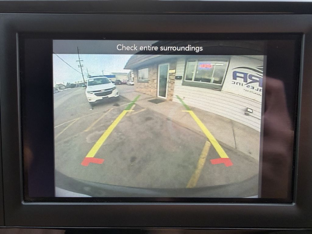 Photo 31 of this CHRYSLER PACIFICA