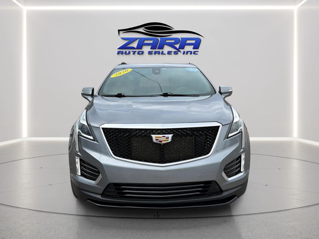 Photo 2 of this CADILLAC XT5