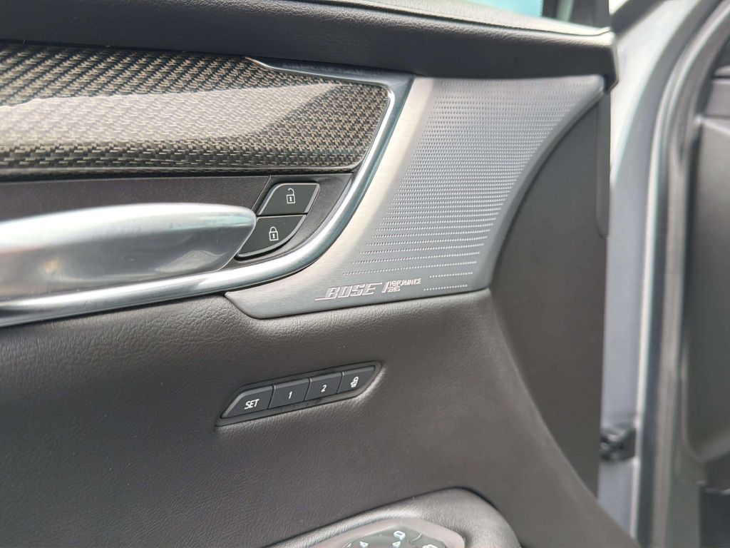 Photo 16 of this CADILLAC XT5