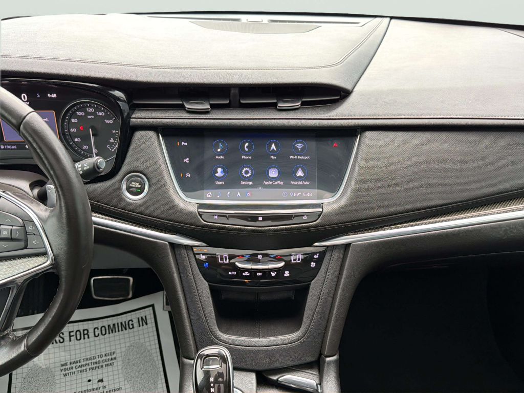 Photo 24 of this CADILLAC XT5