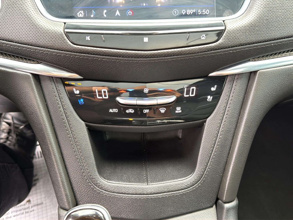 Photo 34 of this CADILLAC XT5