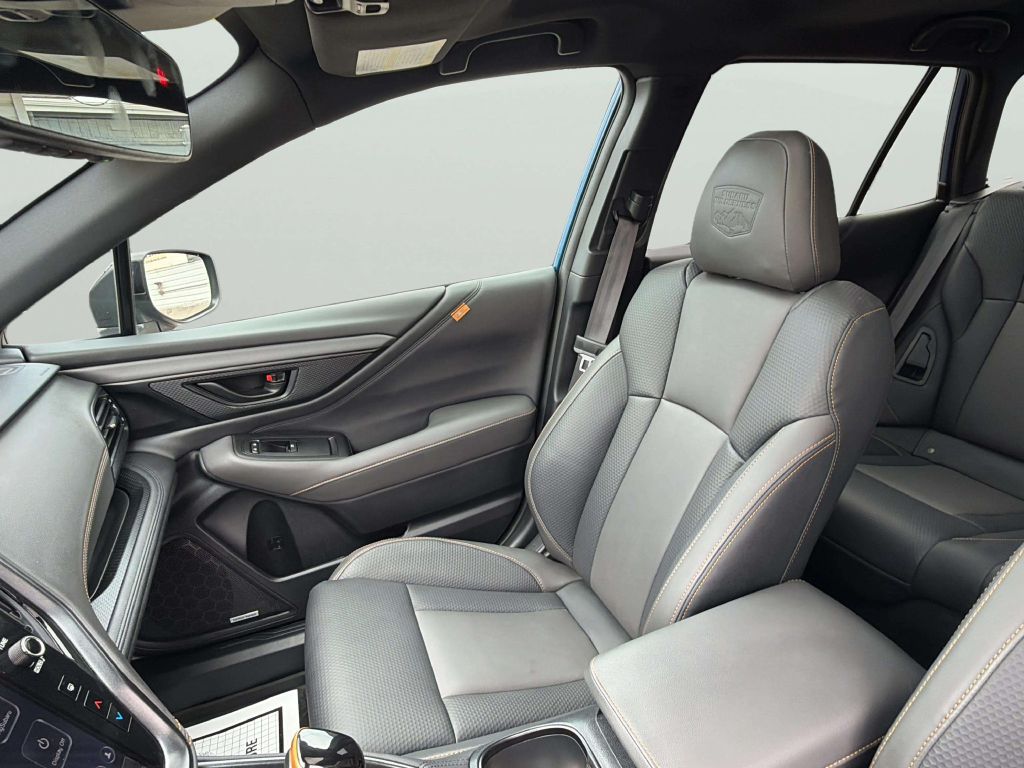 Photo 13 of this SUBARU OUTBACK