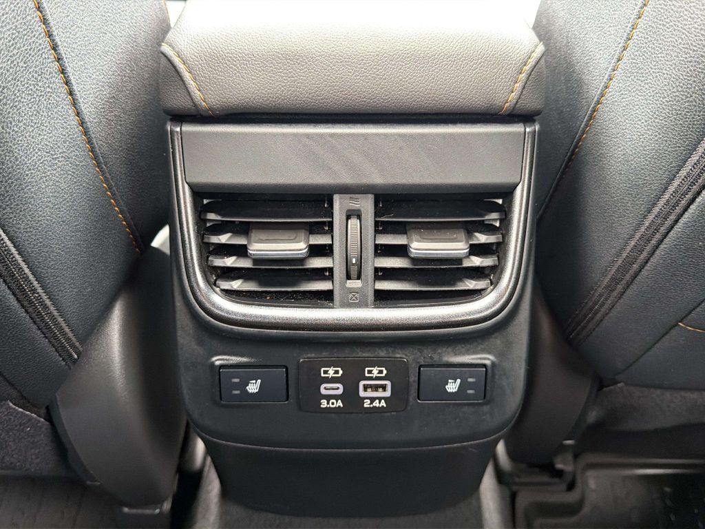 Photo 17 of this SUBARU OUTBACK