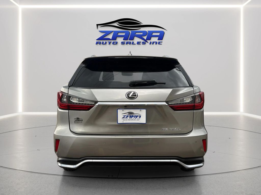 Photo 6 of this LEXUS RX 350L